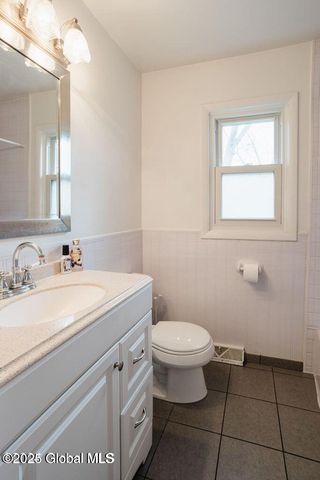 212 Deerfield Court, Voorheesville, NY 12186