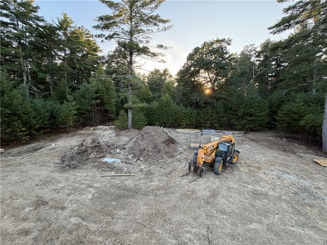 335 Hopkins Hollow Road, Coventry, RI 02827