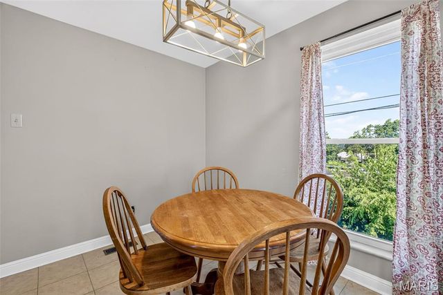 11914 Gravois Road 7, St Louis, MO 63127