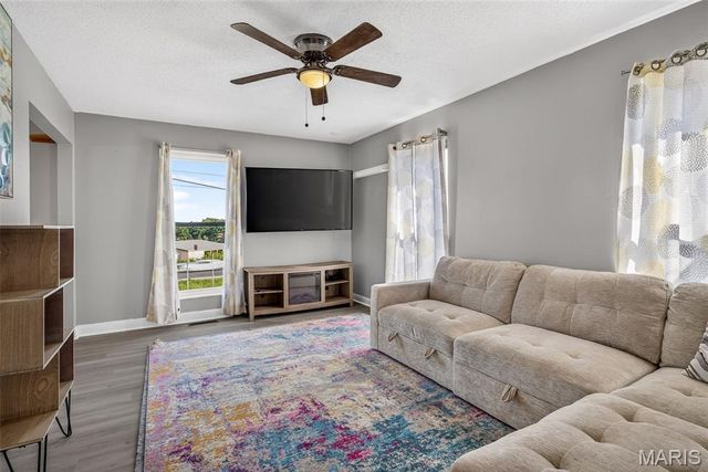 11914 Gravois Road 7, St Louis, MO 63127