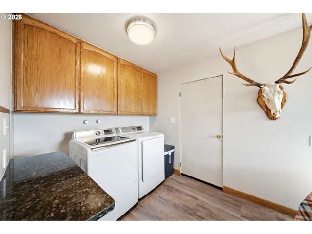 80 SUMMIT Dr, Kalama, WA 98625