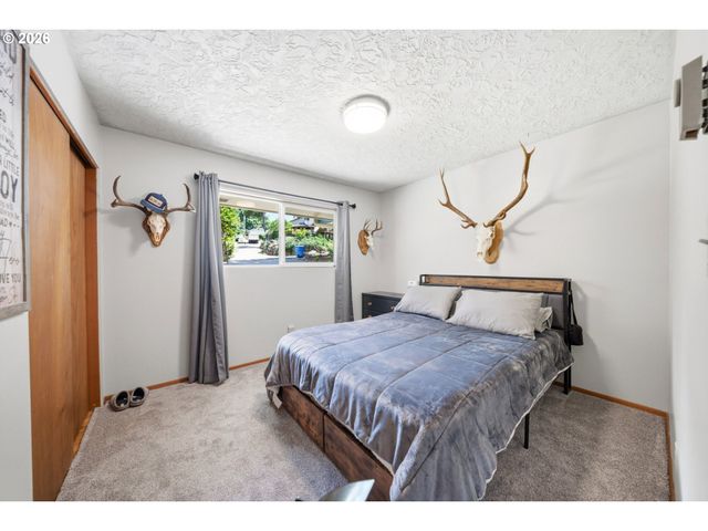 80 SUMMIT Dr, Kalama, WA 98625