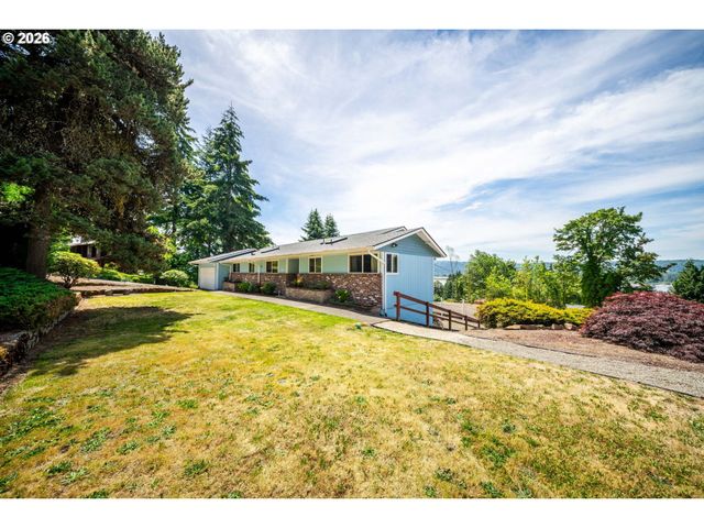 80 SUMMIT Dr, Kalama, WA 98625