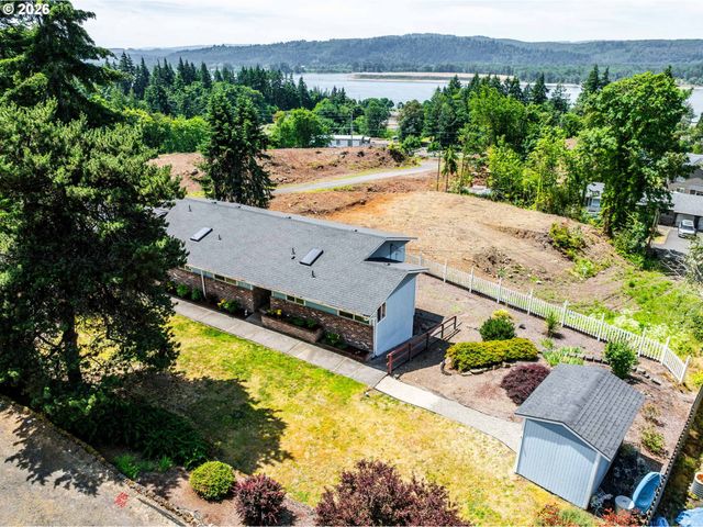 80 SUMMIT Dr, Kalama, WA 98625