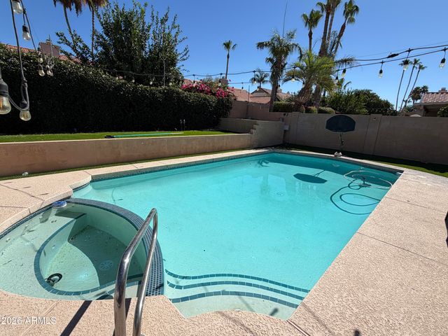9016 E Sahuaro Drive, Scottsdale, AZ 85260