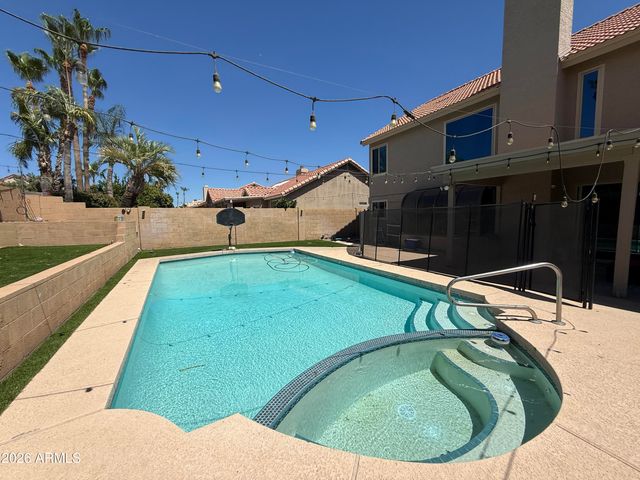 9016 E Sahuaro Drive, Scottsdale, AZ 85260