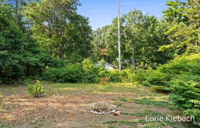 11940 Lakeshore Avenue, Grand Haven, MI 49417