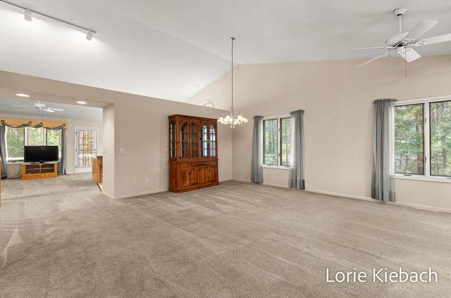 11940 Lakeshore Avenue, Grand Haven, MI 49417