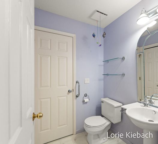 11940 Lakeshore Avenue, Grand Haven, MI 49417