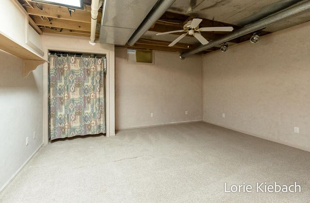 11940 Lakeshore Avenue, Grand Haven, MI 49417