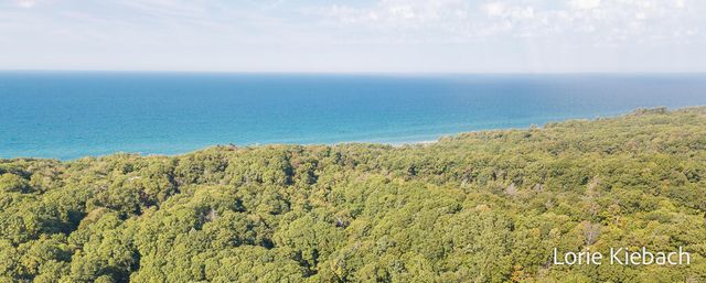 11940 Lakeshore Avenue, Grand Haven, MI 49417