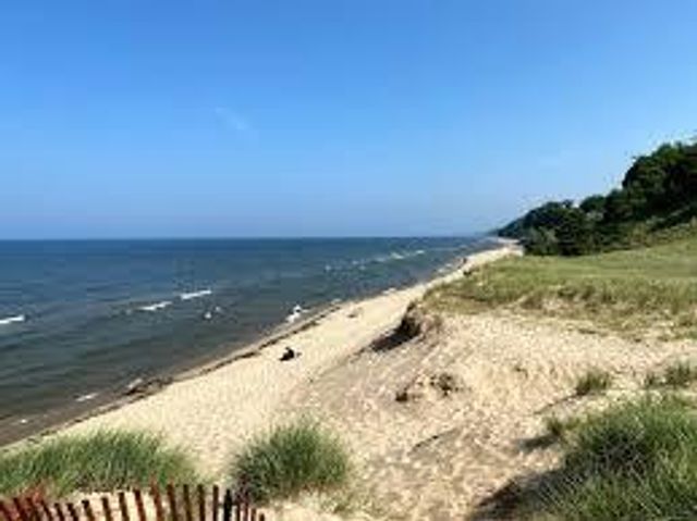 11940 Lakeshore Avenue, Grand Haven, MI 49417