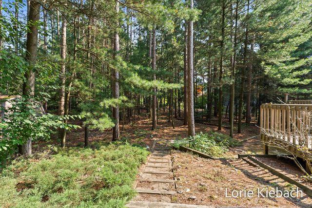 11940 Lakeshore Avenue, Grand Haven, MI 49417