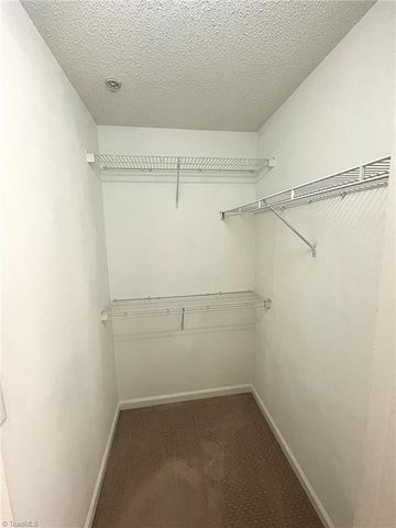 3704 Cotswold Terrace 2B, Greensboro, NC 27410