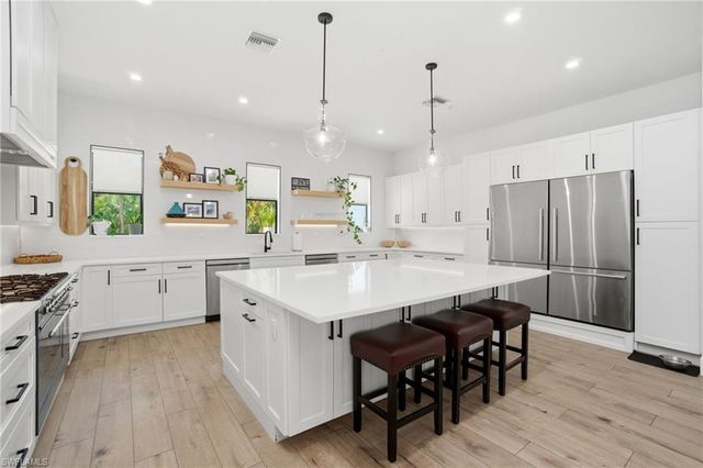 522 31st ST SW, Naples, FL 34117