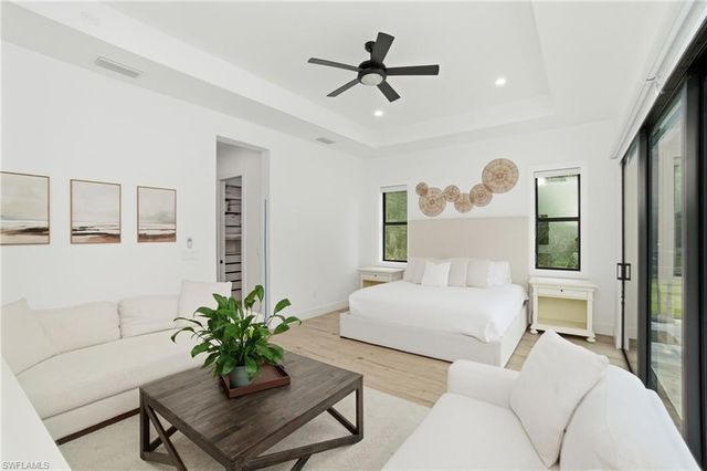 522 31st ST SW, Naples, FL 34117