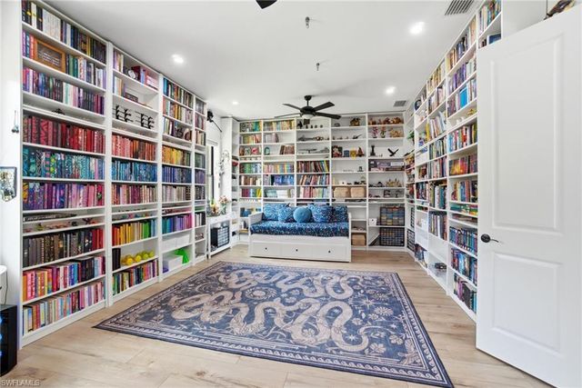 522 31st ST SW, Naples, FL 34117