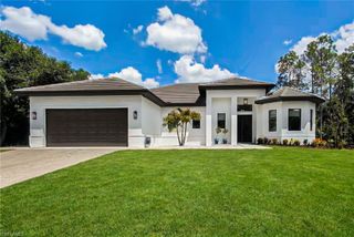 522 31st ST SW, Naples, FL 34117