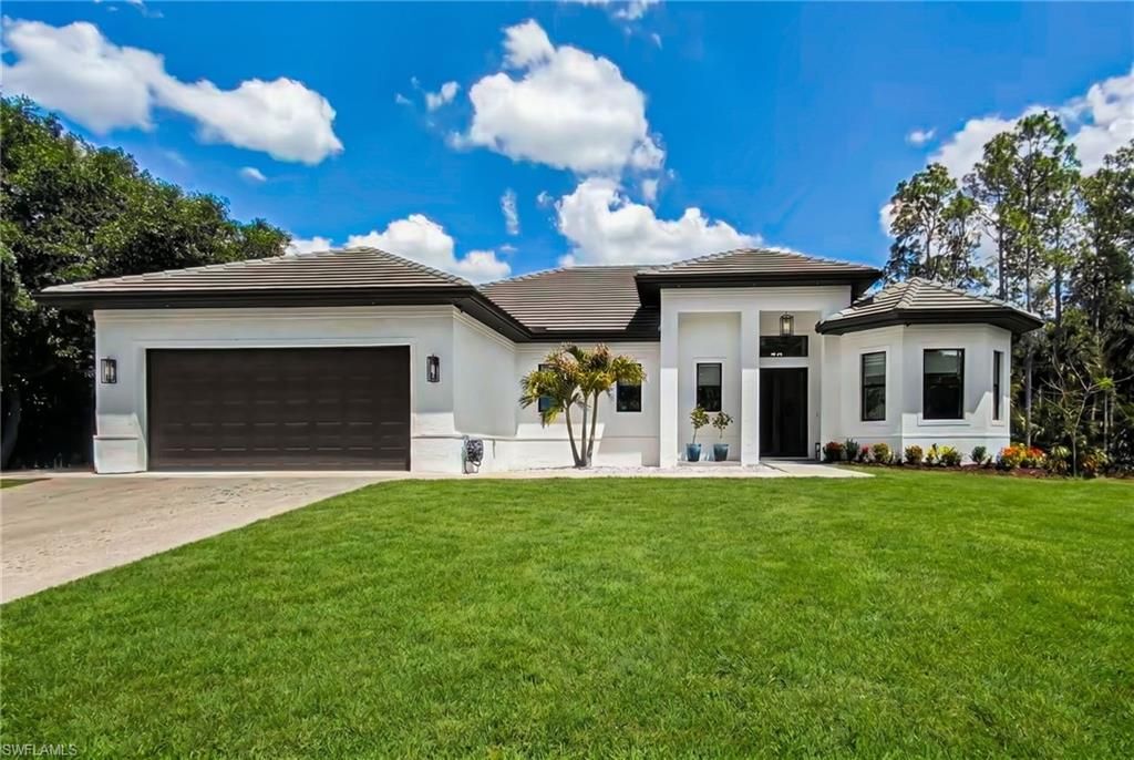 522 31st ST SW, Naples, FL 34117