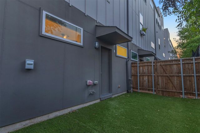 1510 N Washington Avenue 703, Dallas, TX 75204