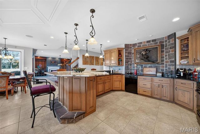 27499 Franklin Road, Wright City, MO 63390