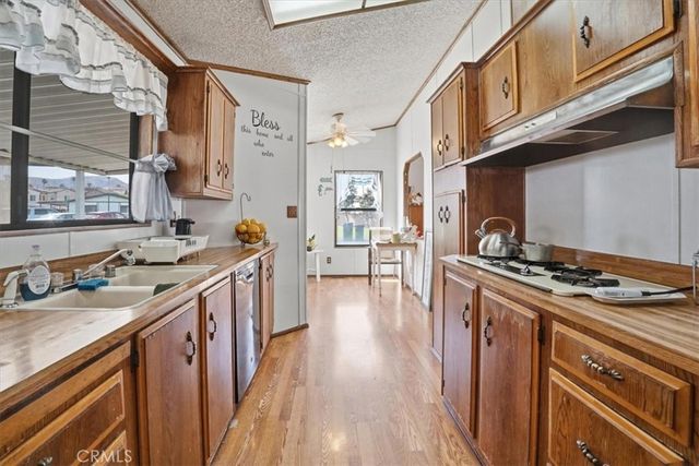 13381 Magnolia 124, Corona, CA 92879