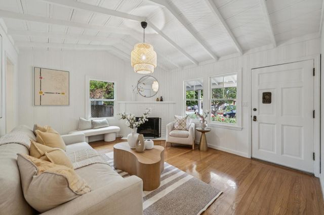 318 Oak Avenue, Redwood City, CA 94061