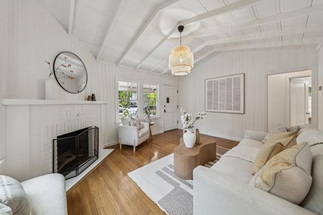 318 Oak Avenue, Redwood City, CA 94061