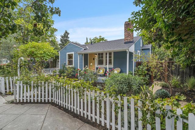 318 Oak Avenue, Redwood City, CA 94061