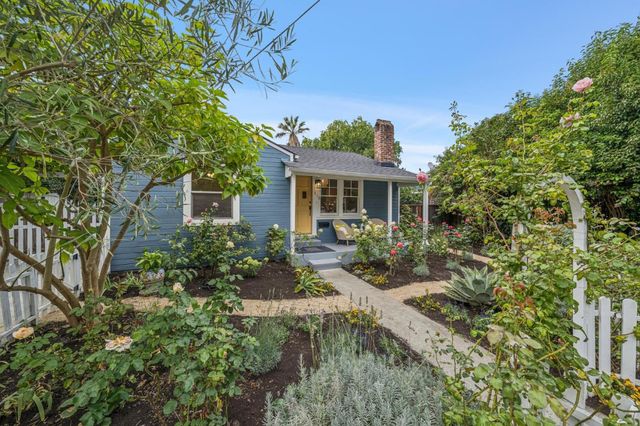 318 Oak Avenue, Redwood City, CA 94061