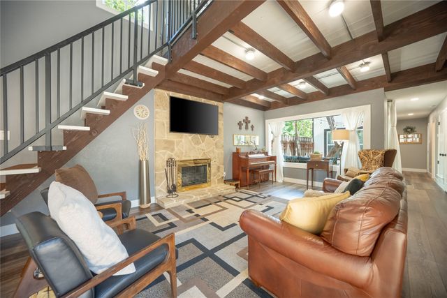 5620 Oak View Drive, Fort Worth, TX 76112