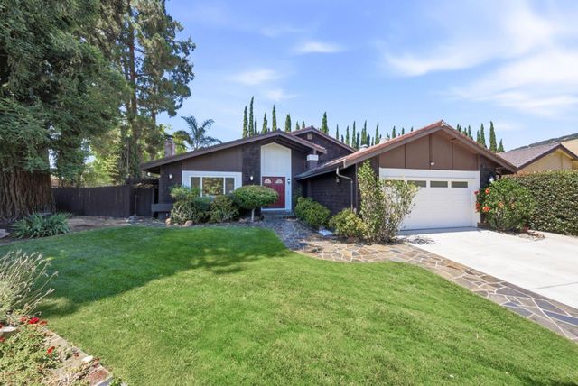 14 Viento Drive, Fremont, CA 94536