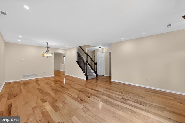 290 TULIP TREE CT, Blue Bell, PA 19422