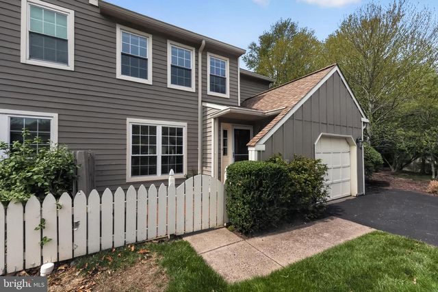 290 TULIP TREE CT, Blue Bell, PA 19422