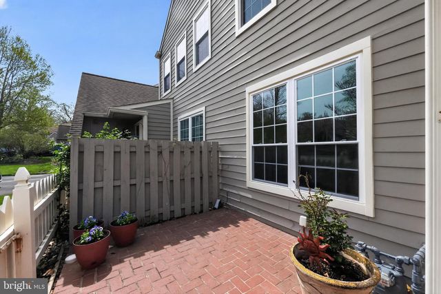 290 TULIP TREE CT, Blue Bell, PA 19422