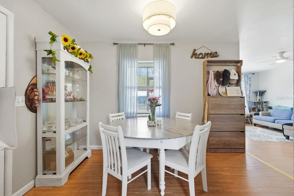 Image 12 of property listing at 2627 MYRTLE AVENUE, Mims, FL 32754