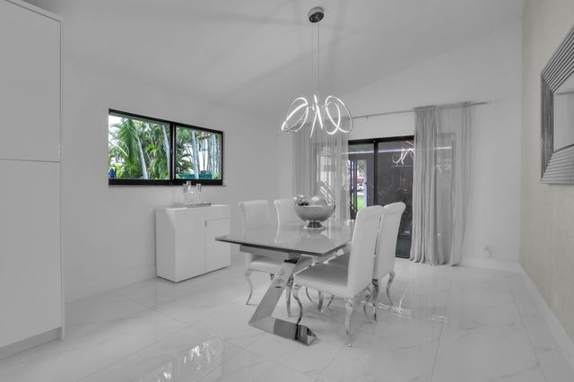 469 NW 38th Avenue, Deerfield Beach, FL 33442