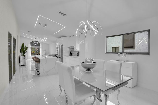 469 NW 38th Avenue, Deerfield Beach, FL 33442