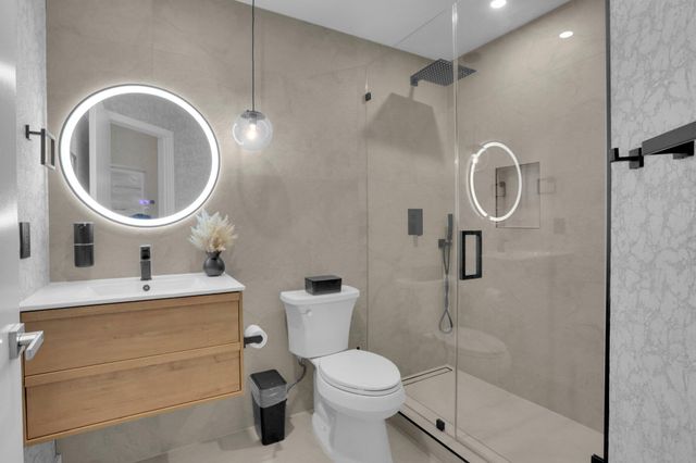 469 NW 38th Avenue, Deerfield Beach, FL 33442