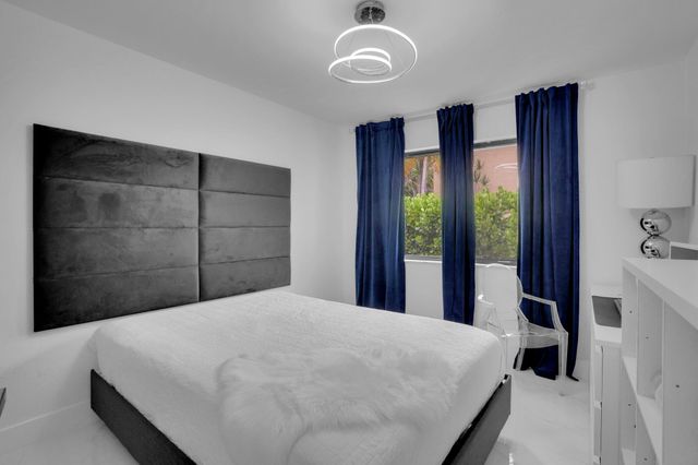 469 NW 38th Avenue, Deerfield Beach, FL 33442