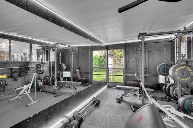 469 NW 38th Avenue, Deerfield Beach, FL 33442