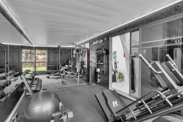 469 NW 38th Avenue, Deerfield Beach, FL 33442