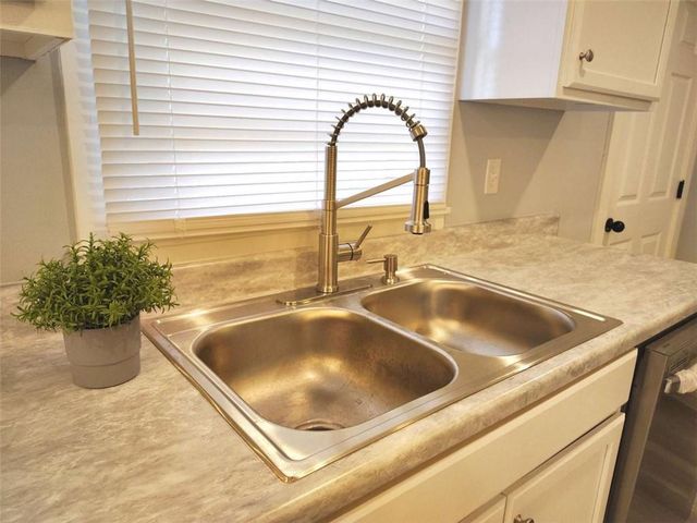 336 Brobston Street, Baxley, GA 31513