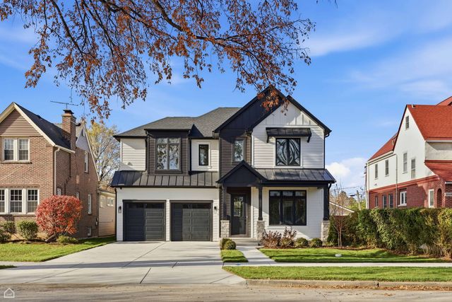 1220 Courtland Avenue, Park Ridge, IL 60068