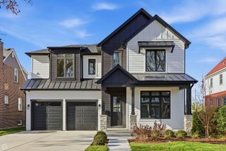 1220 Courtland Avenue, Park Ridge, IL 60068