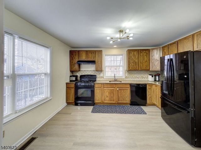 14 Amherst St, Highland Park Boro, NJ 08904