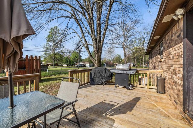 55 Oak Meadows Drive, Cabot, AR 72023