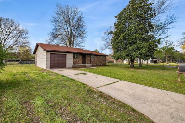 55 Oak Meadows Drive, Cabot, AR 72023