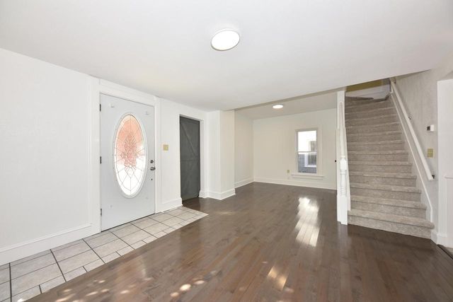 918 Cedar STREET, West Bend, WI 53095