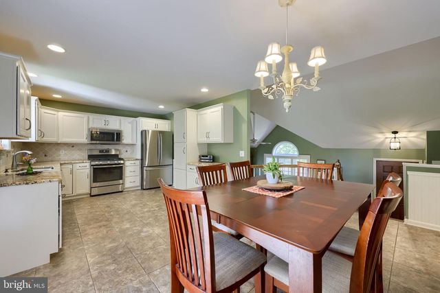 105 PLUMERIA PL, Lancaster, PA 17602